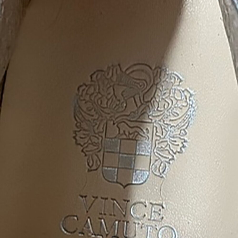 Vince Camuto Kindra Slip-On Sneakers Women’s 8M Beige Studded Flats Casual - Picture 5 of 14